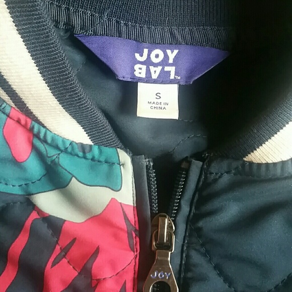 Jacket - Picture 3 of 3